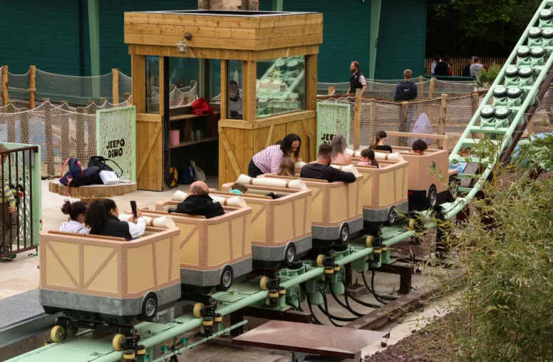Nouvelle attraction à la Récré des 3 Curés le plus grand parc d'attractions de Bretagne à 10 minutes de Brest