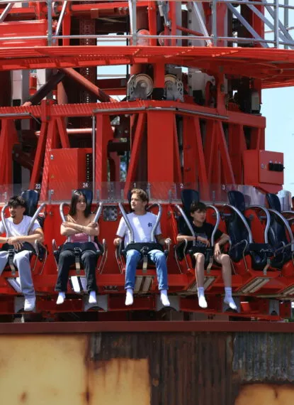 Tour de chute attraction la Récré