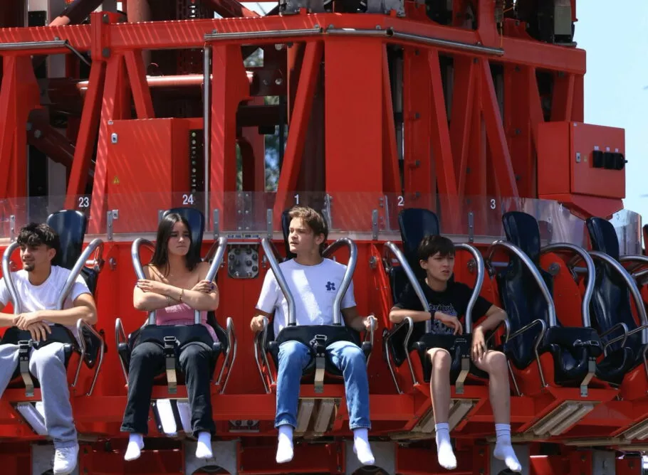 Tour de chute attraction la Récré.