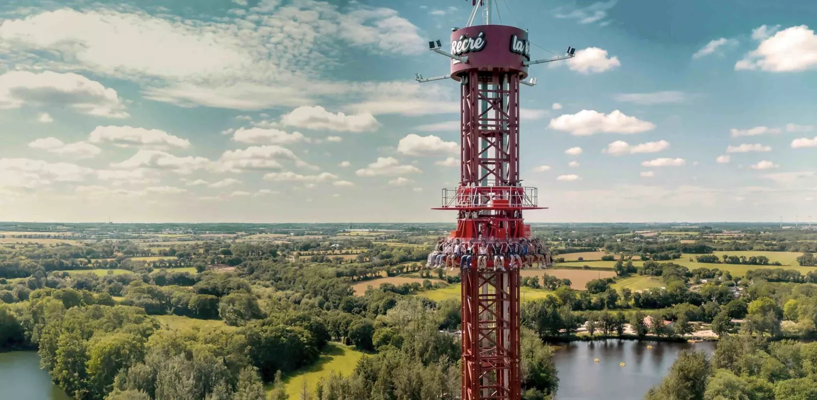 Venez tester Tremor, la troisième plus haute tour de chute de France : 80 mètres de sensations fortes !