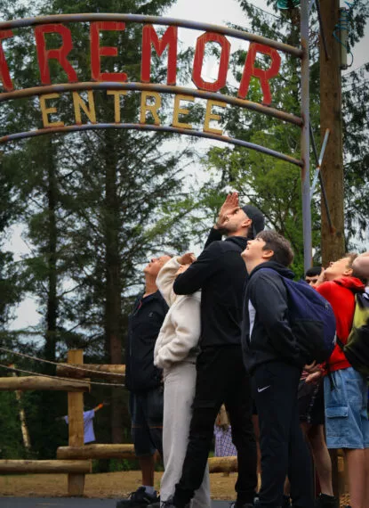 inauguration tremor brest la Récré tour de chute
