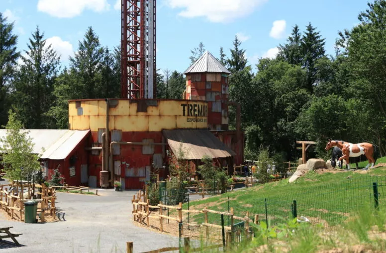 Tour de chute la Récré des 3 Curés
