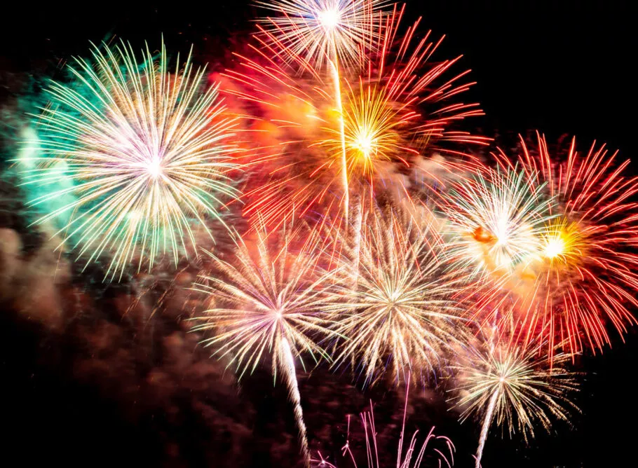 feu d'artifice la récré des 3 Curés