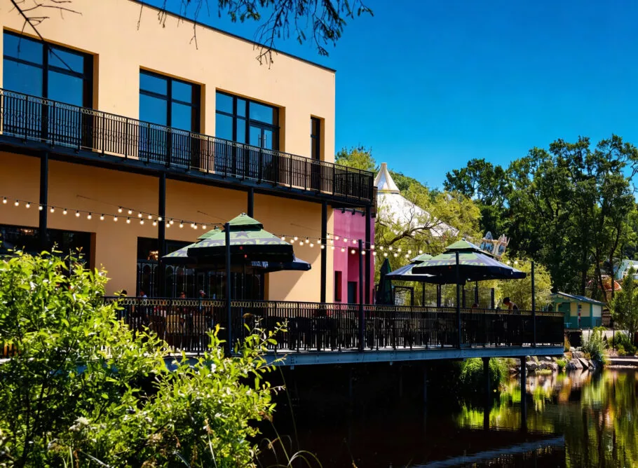 restaurant brest, meilleurs burgers et pizzas, vue lac, espace pour les enfants