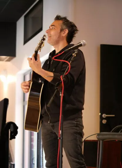 Concert à 10 minutes de Brest, Mickael Guerrand la Récré des 3 Curés