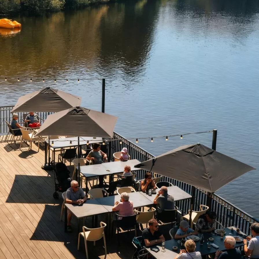 Plus joli restaurant de Brest et ses alentours avec sa grande terrasse vue sur le lac.